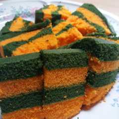 A picture of Bolu kukus 2 warna ekonomis.