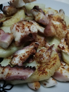 Una foto de Pulpo a la gallega