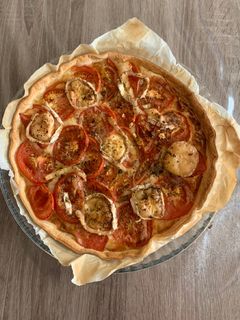 Une photo de Tarte moutarde tomates chèvre