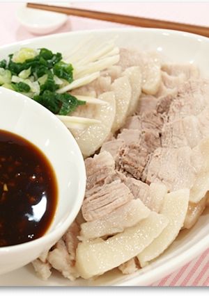 蒜泥白肉 的食譜成品照片
