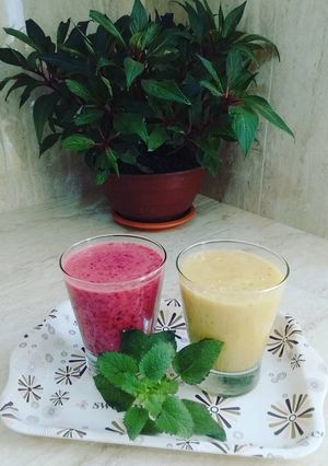 Una foto de 2 Smothies mañaneros saludables