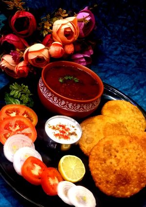 विंटर स्पेशल थाली (winter special thali recipe in Hindi) रेसिपी मुख्य फोटो
