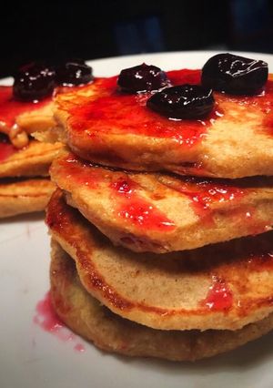 Una foto de Pancakes de banana light, integrales y saludables