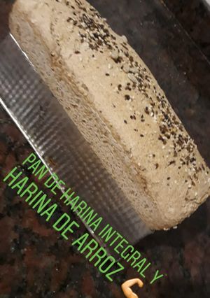 Una foto de Pan de harina integral y harina de arroz.