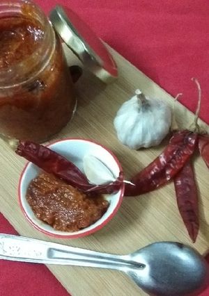 A picture of Spicy Schezwan Sauce.
