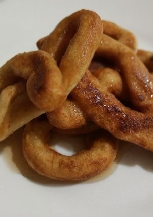 Una foto de Buñuelos de yuca y boniato