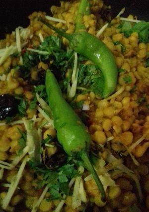 A picture of Chana dal fry Dhabha style.