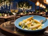 Cocido de Col China y Patatas con Yemas de Espárragos