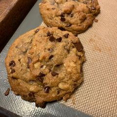 A picture of Best chocolate chip cookies I’ve ever had.