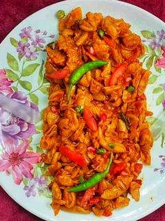 रेड सॉस मैकरॉनी (red sauce macaroni pasta recipe in Hindi) रेसिपी मुख्य फोटो