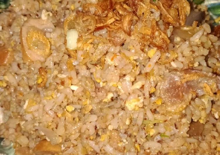 Cara Menyiapkan Nasi Goreng Nasi Merah Menggugah Selera
