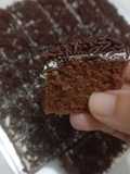 Bolu coklat potong putih telur