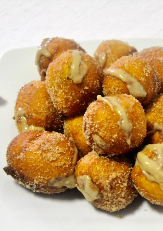 Una foto de Buñuelos de yogur con crema de chocolate