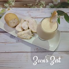 A picture of Coconut Sprout Milkshake/Smoothie.