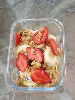 Foto resep Yoghurt granola mix fruit