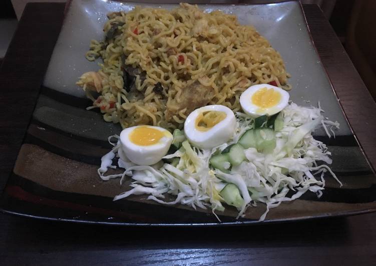 Palm oil noodles with dried Mangala fish