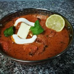 A picture of Butter chicken.