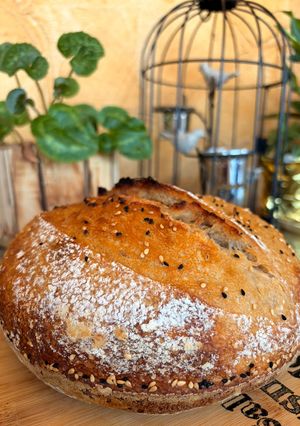 عکسی از دستور نان با خمیر ترش یا مخمر طبیعی (Sour Dough)