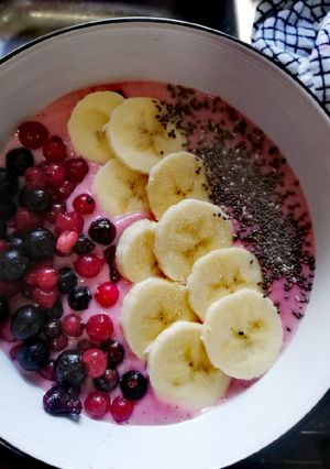 Φωτογραφία της συνταγής Υγιεινό Smoothie Bowl με φρούτα του δάσους