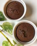 Simple Chocolate Lava Mug Cake (Lava Cake Coklat Simple) - hanya 3 bahan dengan takaran sendok