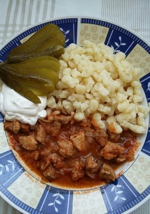 Pörkölt nokedlivel recept fotója