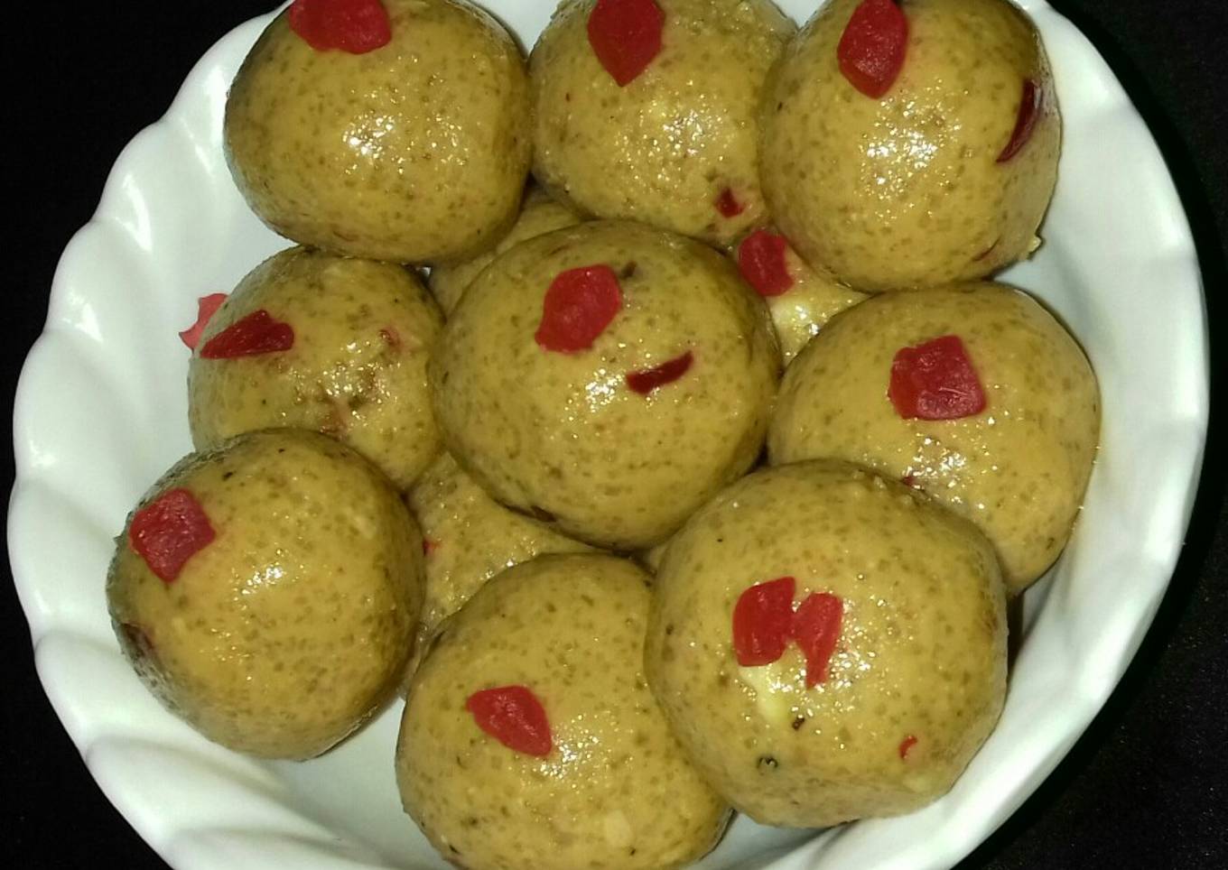 Besan Laddoo