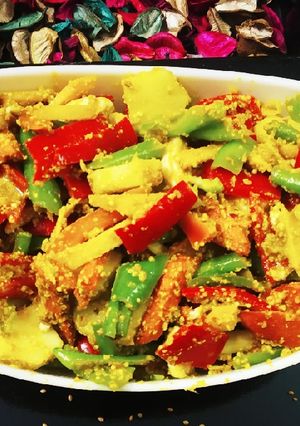 कच्ची हल्दी और मिर्च का अचार(Kachhi haldi aur mirch ka achar recipe in Hindi) रेसिपी मुख्य फोटो