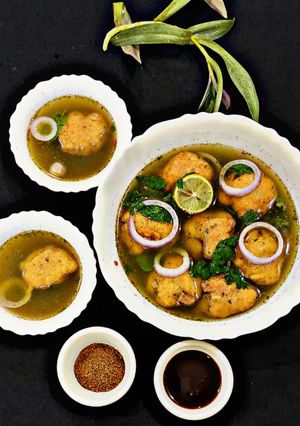 पानी पकौड़े (pani pakode recipe in Hindi) रेसिपी मुख्य फोटो
