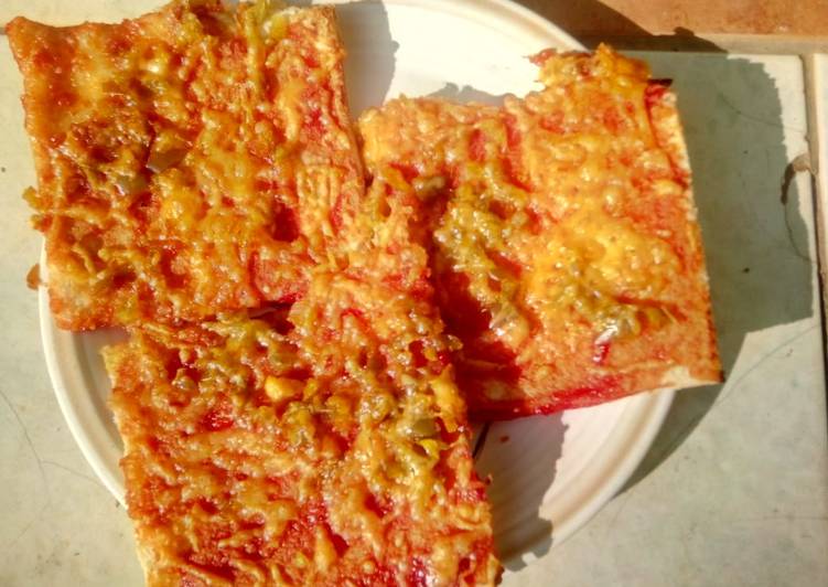 White bread pizza