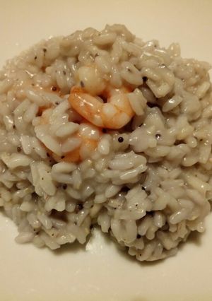 A picture of Risotto gamberi e caviale prawn and caviar risotto 🎄.