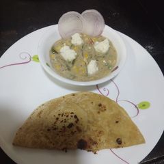 A picture of Paneer corn capsicums in white greavy.