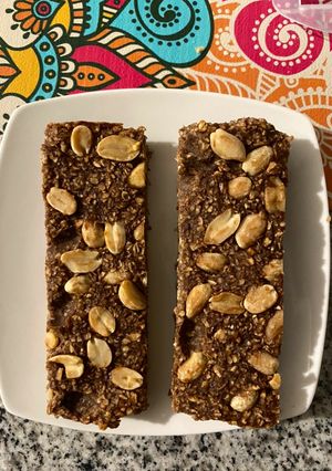 Una foto de Barritas de avena, plátano y cacao