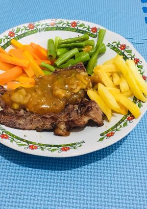 Foto resep Sirloin Steak dan Mushroom Sauce Ala Rumahan