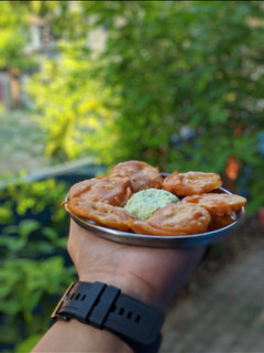 உருளைக்கிழங்கு பஜ்ஜி (Urulaikilanku bajji recipe in tamil) செய்முறை முக்கிய புகைப்படம்