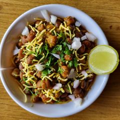 A picture of Chana Usal.