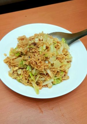 隨便的炒泡麵 的食譜成品照片