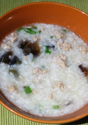A picture of Century egg and minced Pork Congee.