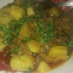 A picture of Aloo qeema.