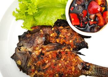 Resep Terbaik Ikan mujair bakar bumbu cobek Ala Restoran