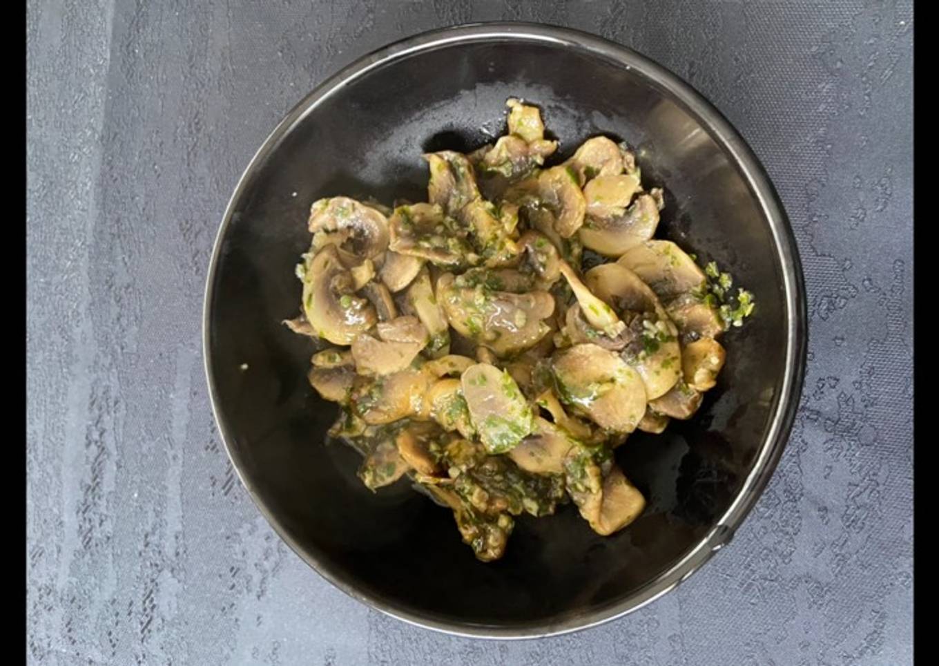 Champignons en persillade