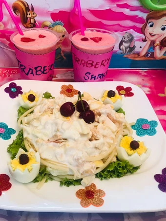 Simple Way Make Recipe Chicken macaroni and cream salad with strawberry shake that is So Delicious, Tasty}