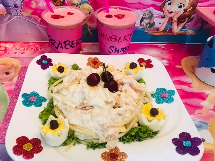 Simple Way Make Recipe Chicken macaroni and cream salad with strawberry shake that is So Delicious, Tasty}