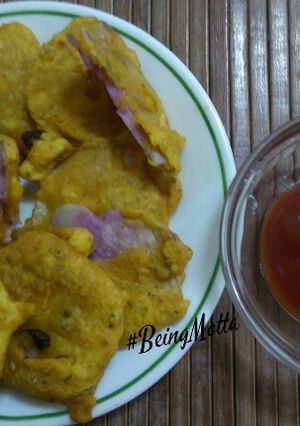A picture of Kand(Purple Yam) Bhajiya.