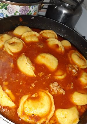 Una foto de Capeletis rellenos de jamón y queso 🍝