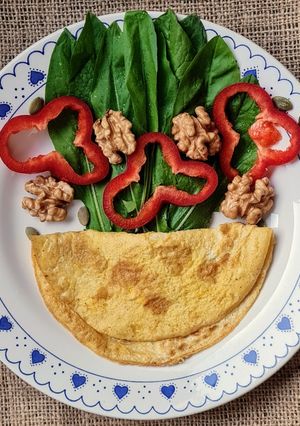 Una foto de Tortilla francesa u omelette 🥚de 14 gramos de proteína, como parte de un desayuno saludable 🌱