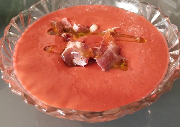 Salmorejo de remolacha