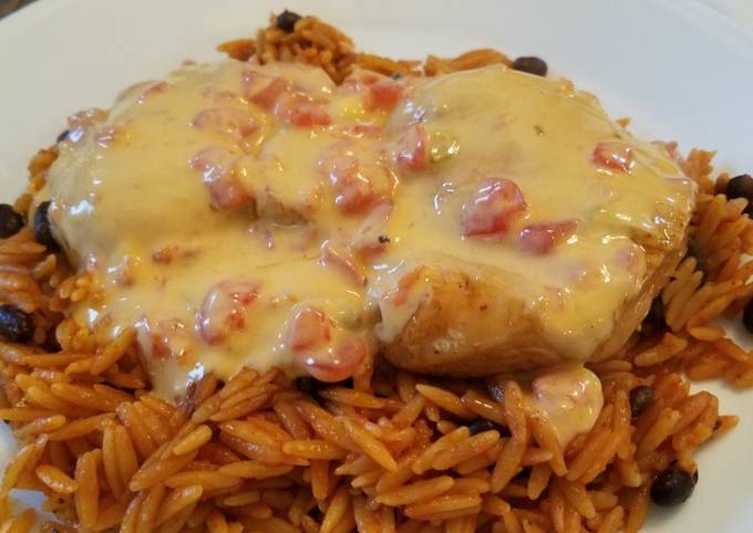 Easiest Way to Make Quick Queso Chicken &amp; Orzo