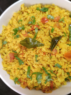 தக்காளி அவல் (Tomato puffed rice) செய்முறை முக்கிய புகைப்படம்