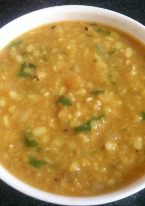 A picture of Arhar dal tadka.