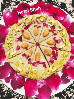 तिल कलाकंद (til kalakand recipe in Hindi) रेसिपी मुख्य फोटो
